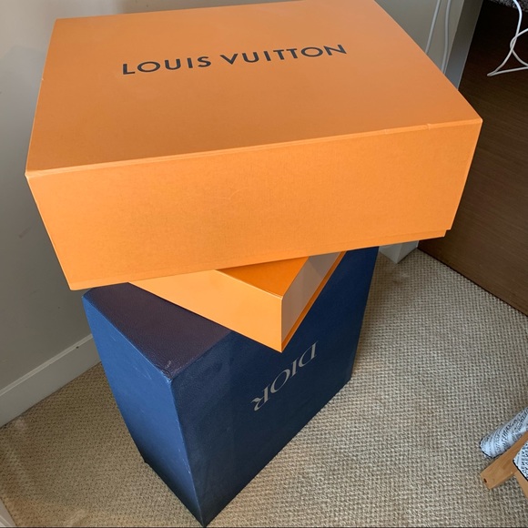 Large Louis Vuitton Box - Picture 2 of 7